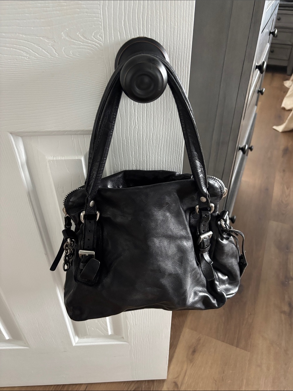 AS98 Classic Black Leather Shoulder Bag - Versatile Everyday bag